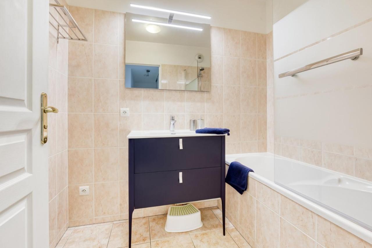 Cosy Appartement Proche Disneyland Paris Montévrain Exteriör bild